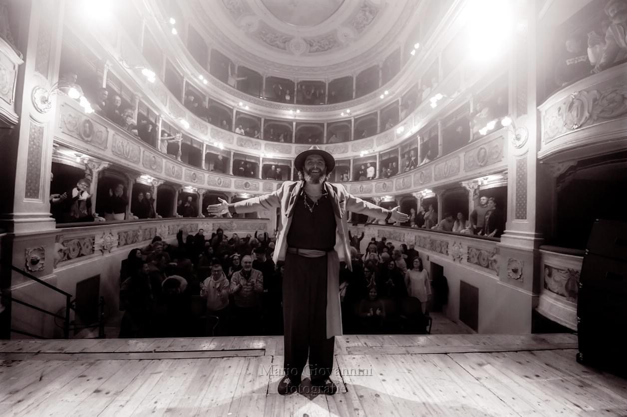 Jovanotte — La Teatrale live