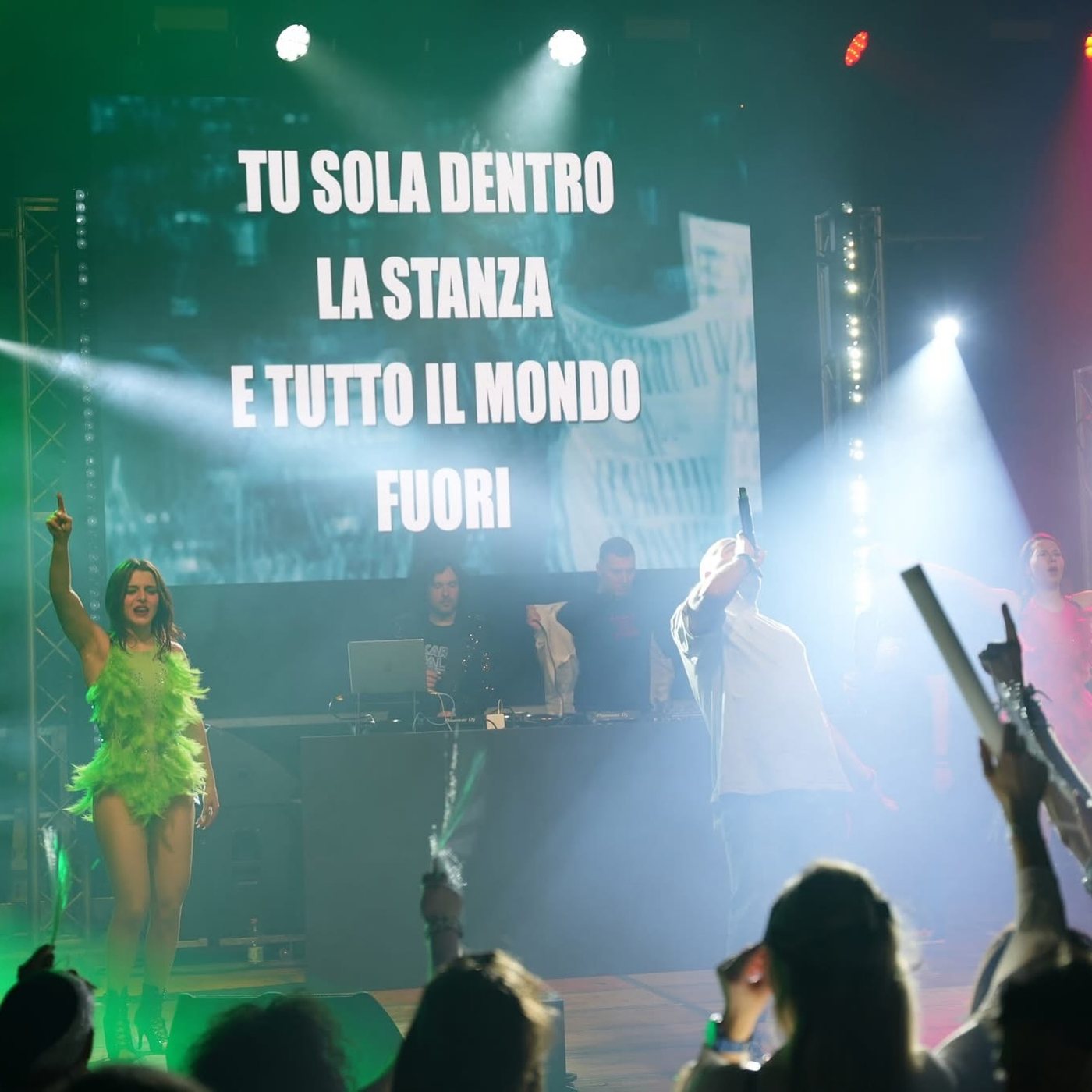 Kara Italia live