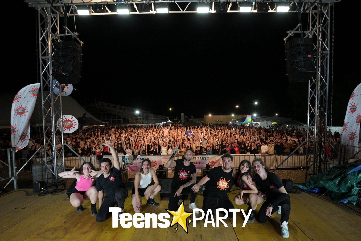 Teens Party live